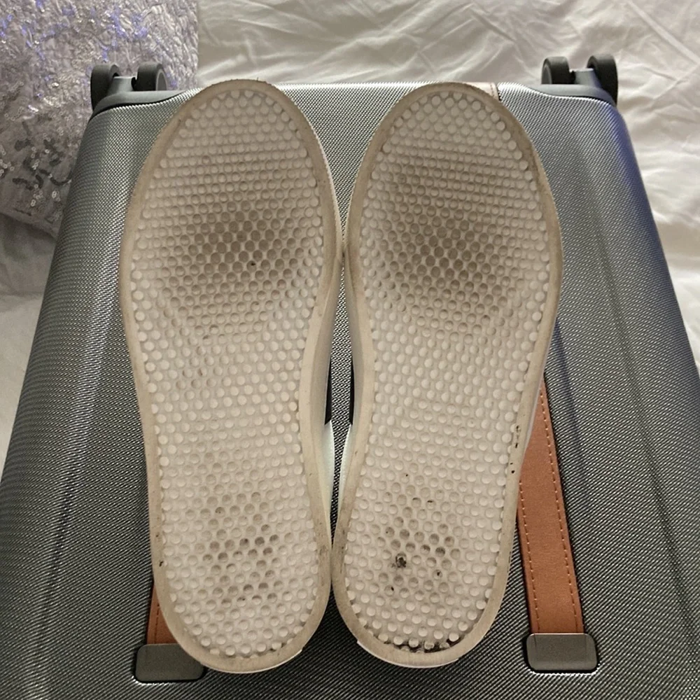 Vía Spiga slip on sneakers